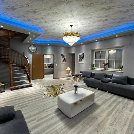 Traumhaftes Inkl Whirlpool Und Sauna * Viersen