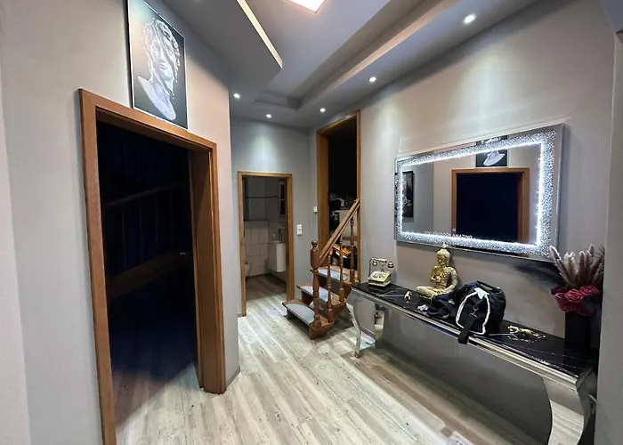 Traumhaftes Inkl Whirlpool Und Sauna Viersen