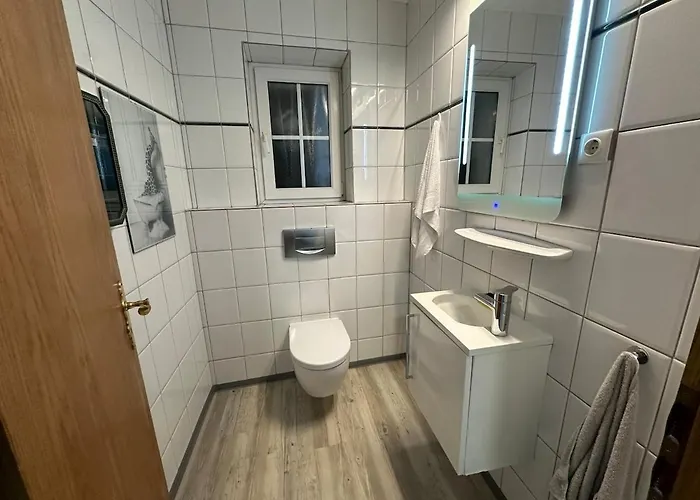 Traumhaftes Inkl Whirlpool Und Sauna * Viersen