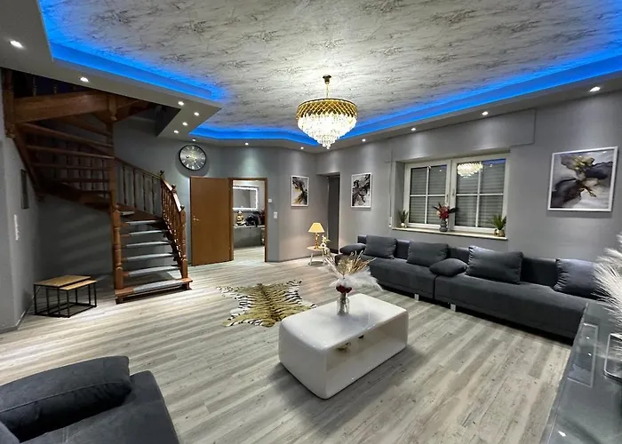 Traumhaftes Inkl Whirlpool Und Sauna * Viersen